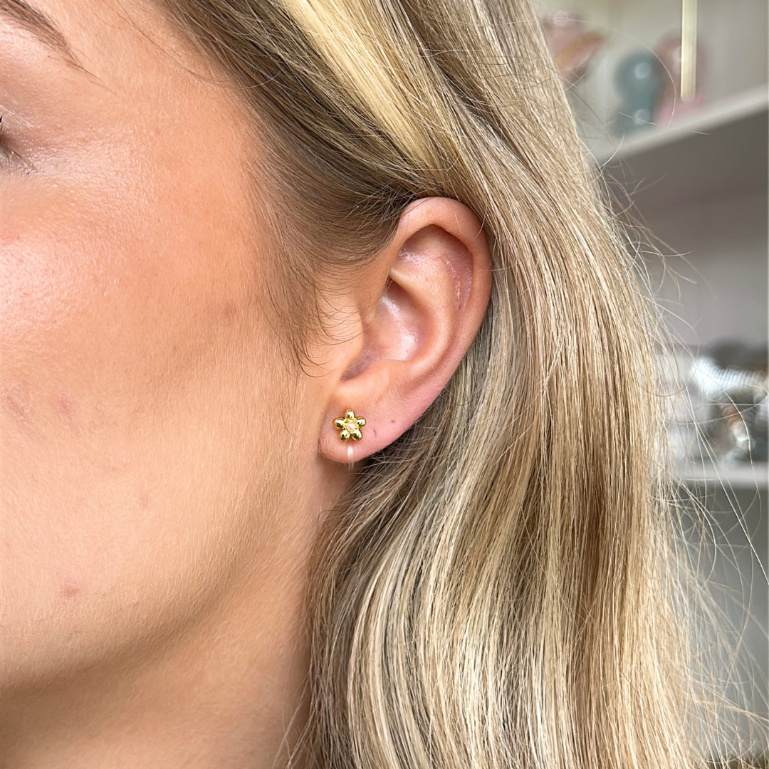 Pearly Daisy Clip Oorbellen