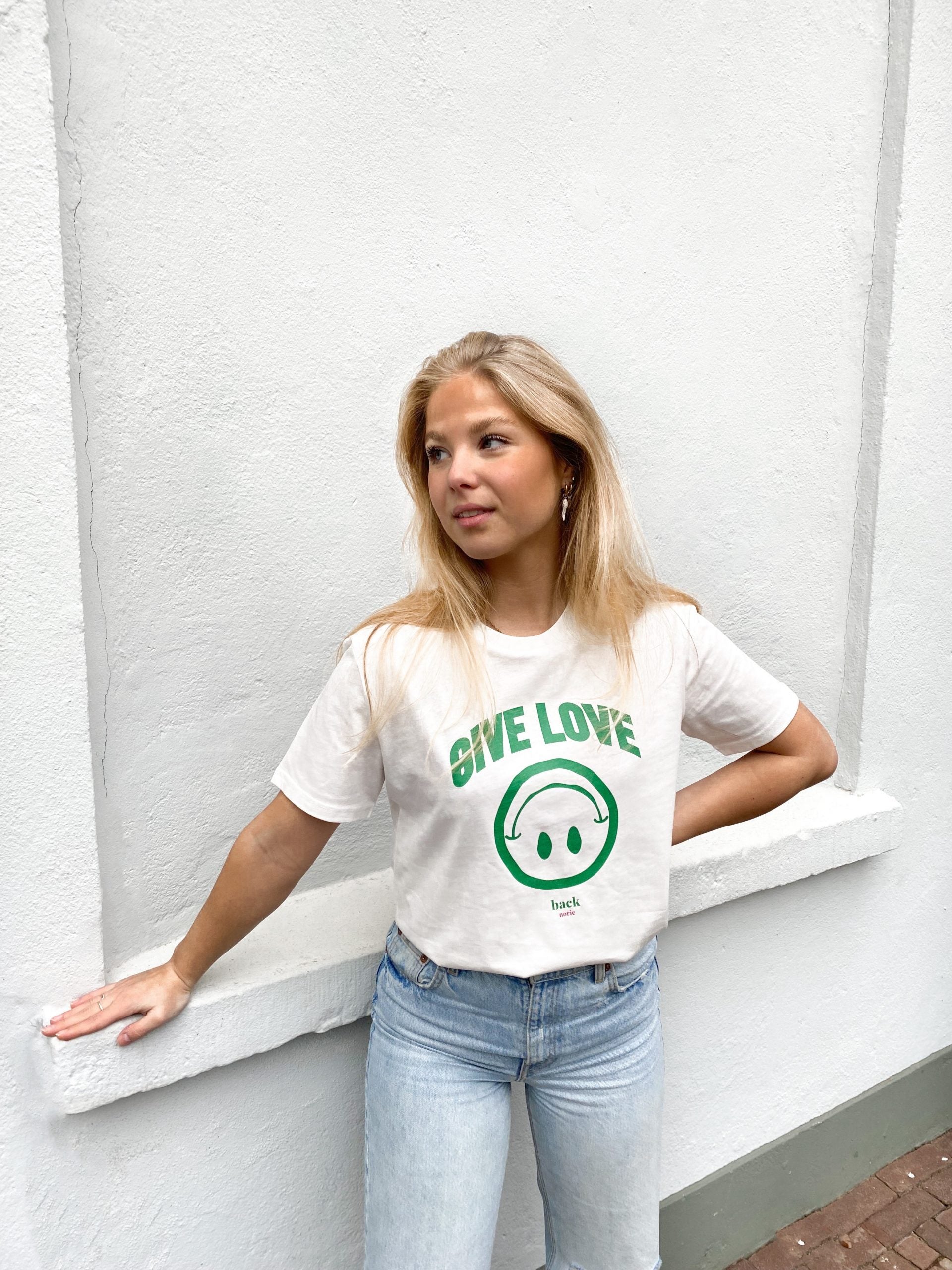 Give Love T-Shirt Off-White