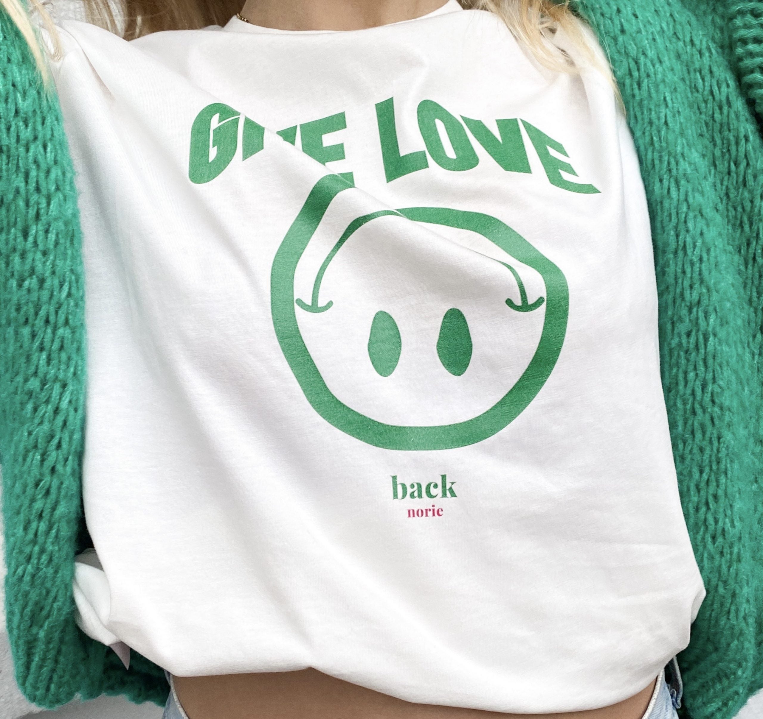Give Love T-Shirt Off-White