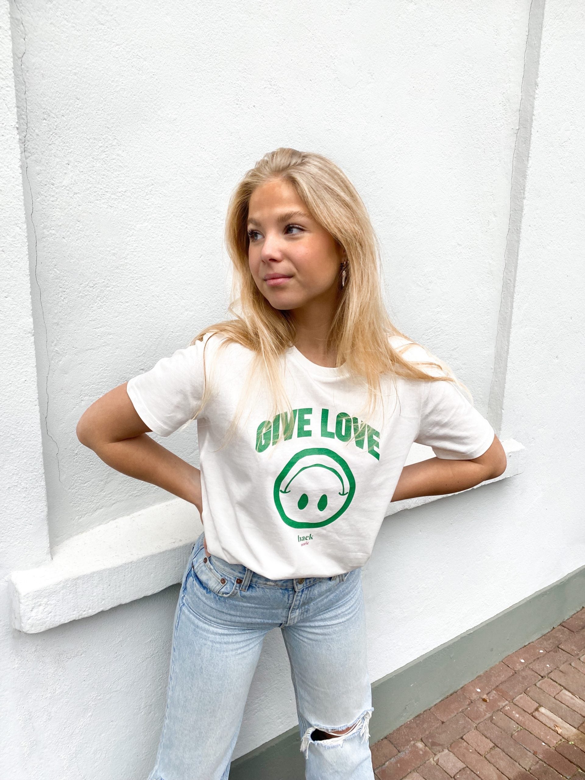 Give Love T-Shirt Off-White