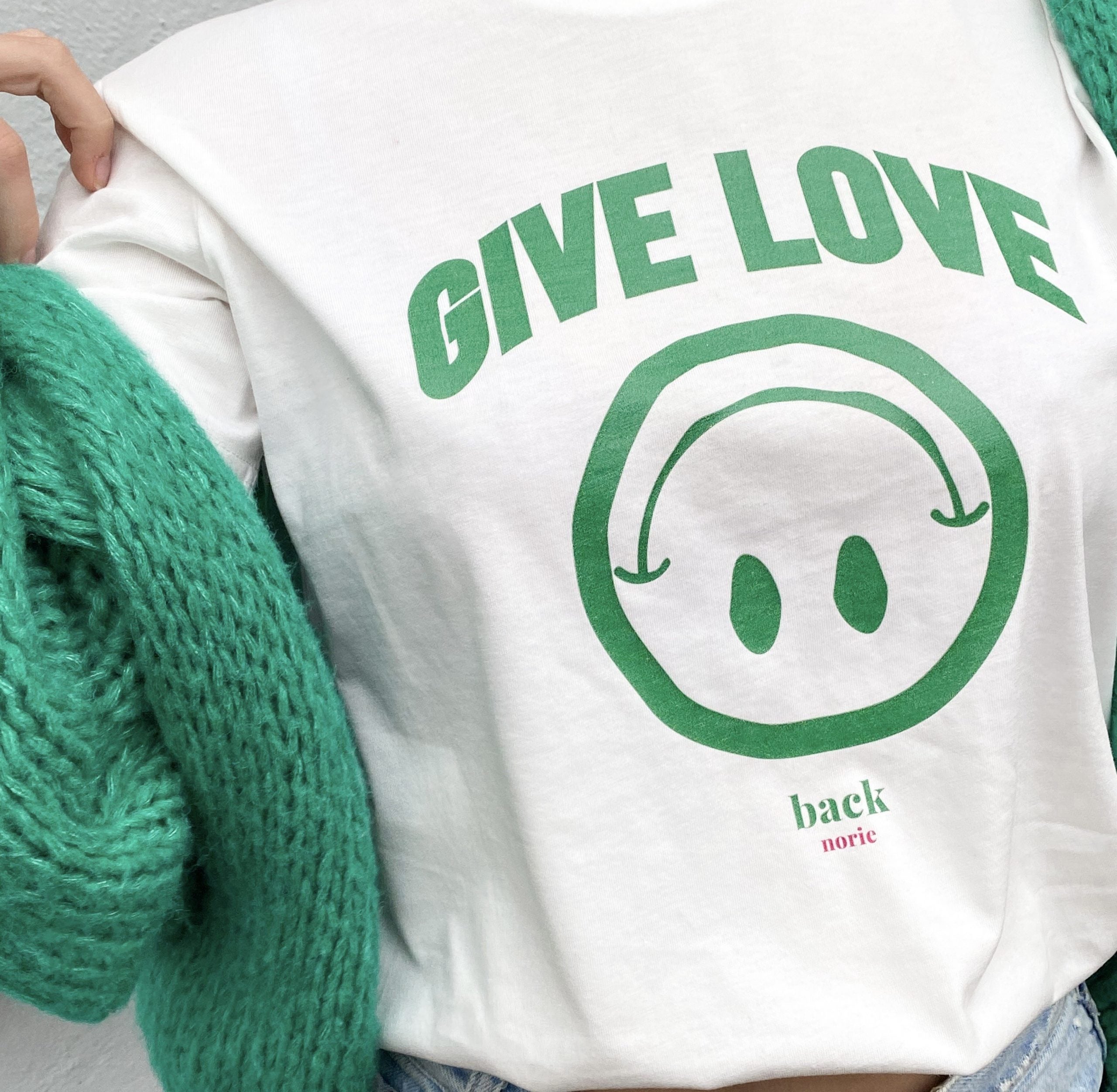 Give Love T-Shirt Off-White